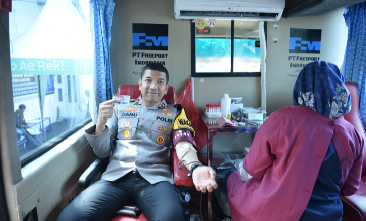 Sambut HUT ke-70 Lalu Lintas Bhayangkara, Polres Gresik Adakan Donor Darah, Cek Kesehatan Gratis, dan Pasar Murah untuk Masyarakat